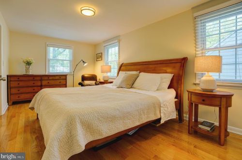 151 Cedar Ln, Princeton NJ  08540-5349 exterior