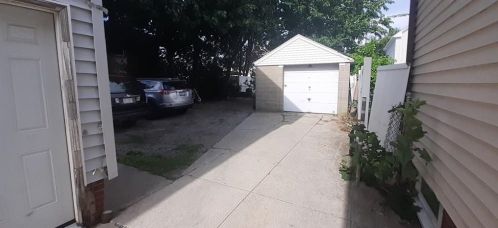 46 Huron St, Providence, RI 02908-4617