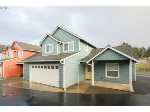 2638 Brant St, Newport, OR 97365-5200
