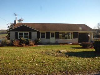 109 Old Orchard Rd, York, PA 17403-9474