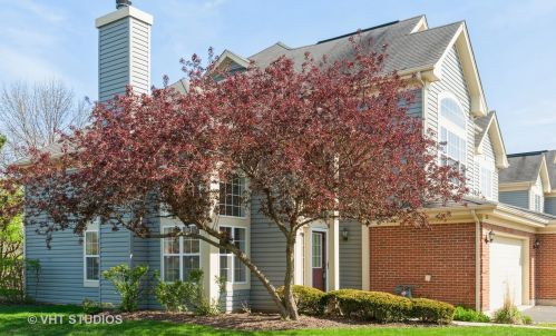 261 Manor Dr, Buffalo Grove, IL 60089-2412