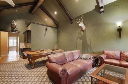 2117 Fairway Acres Dr, Argyle TX 76226-9536 exterior