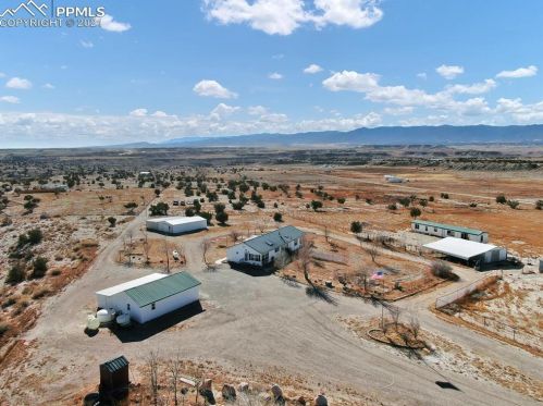 340 12th St, Penrose, CO 81240-9057