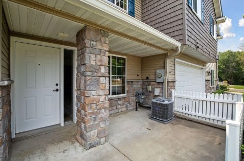 3348 Jansen Way, Saint Paul MN  55127-5126 exterior