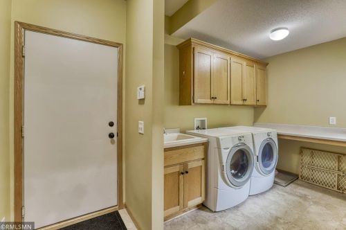 776 Henslow Ave, Saint Paul MN  55128-5365 exterior