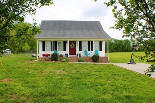 6249 Cheyenne Trl, Baxter, TN 38544-4750