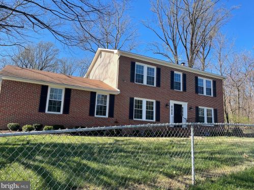 438 Northwest Dr, Silver Spring MD 20901-1435 exterior