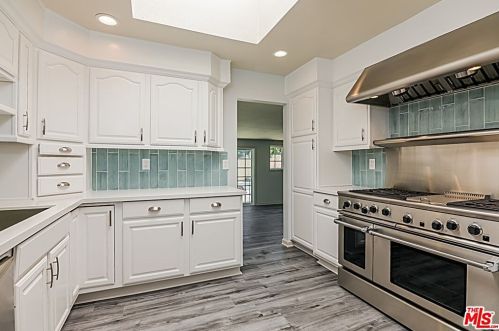 2501 Eola Dr, Anaheim CA  92804-4003 exterior