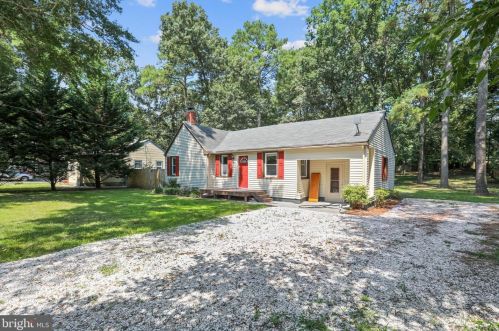 605 Clyde Ave, Fruitland, MD 21826-1412