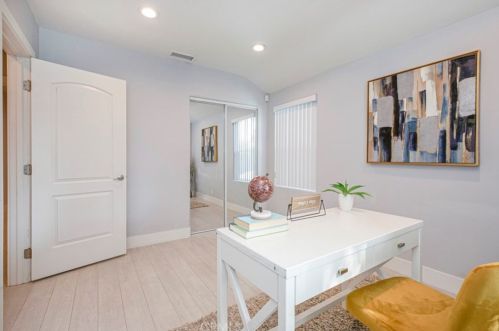 3521 Encinal Ave, Glendale CA 91214-2415 exterior