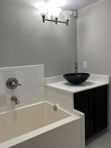 1272 Fairhill Ln, Atlanta GA  30319-3819 exterior