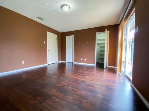 713 Worcester Ln, Garland TX 75040-4186 exterior