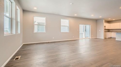 23890 34th Ave, Denver CO  80019-5304 exterior