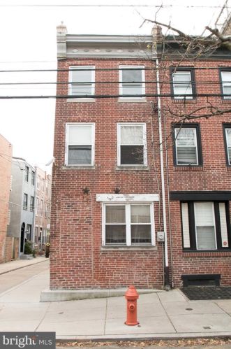 814 Bainbridge St, Philadelphia, PA 19147-2032