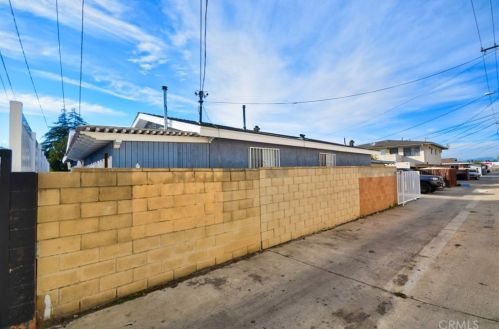 836 Zeyn St, Anaheim CA  92805-1841 exterior