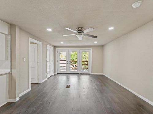 4220 Lakewood Dr, Fort Worth TX  76135-2703 exterior