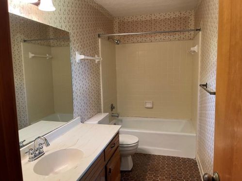 3285 Squire Ln, Conyers GA 30094-3540 exterior