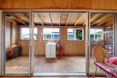 747 15 Ave, Honolulu HI  96816-3722 exterior