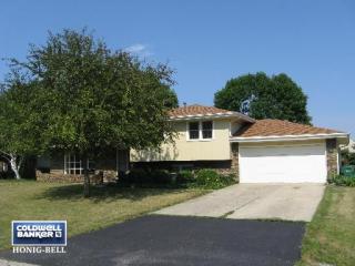 614 Parkshore Dr, Joliet, IL 60404-9752