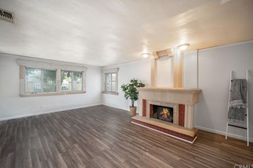 9727 Webb St, Riverside, CA 92509-3563