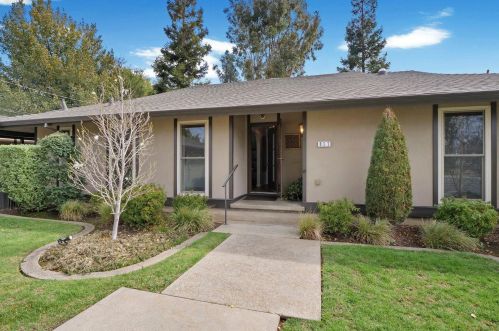 817 Mariposa Way, Lodi, CA 95240-1821