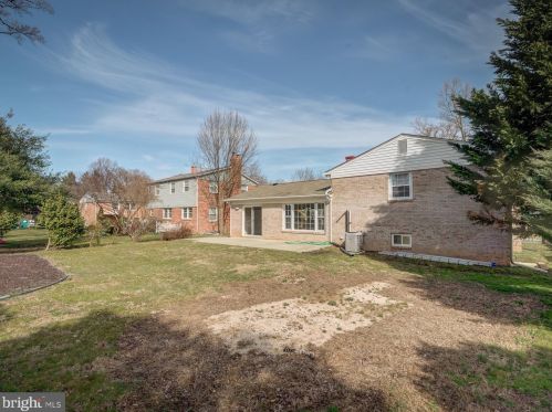 13309 Foxhall Dr, Silver Spring MD exterior