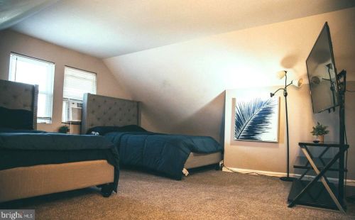 166 Samdin Blvd, Trenton NJ  08610-3933 exterior