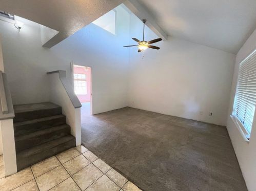 2524 Burlwood Dr, Modesto, CA 95355-9574