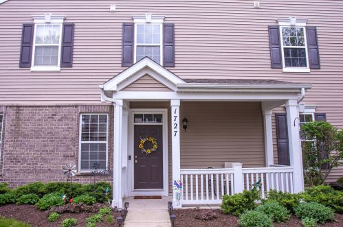 1727 Woodside Dr, Bull Valley, IL 60098-2708