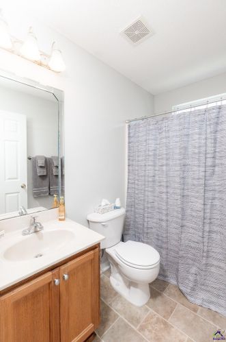 209 Tyson Glen Dr, Warner Robins GA  31088-2396 exterior