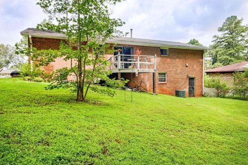 2203 Fairway Cir, Atlanta GA  30319-3825 exterior