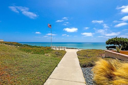 131 Camino San Clemente, San Clemente, CA 92672-3702