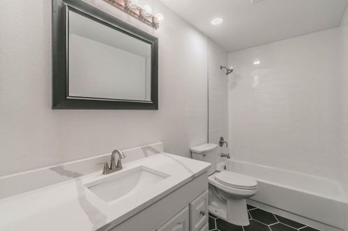 2406 Limestone Ln, Garland TX exterior