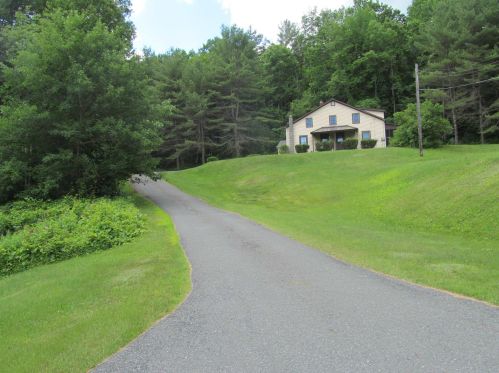 226 Twistback Rd, Unity, NH 03743-4543