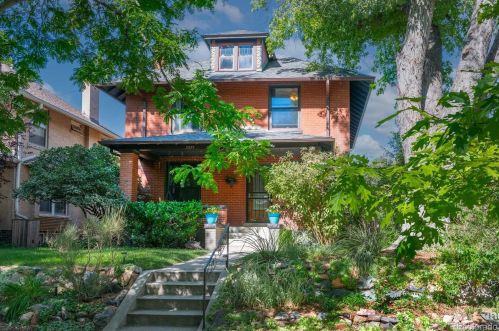 2275 Elm St, Denver, CO 80207-3808