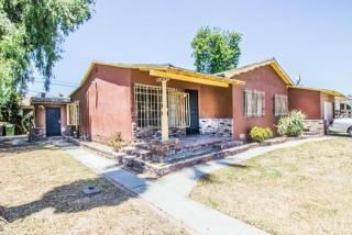 821 Oaks St, Compton, CA 90221-1121