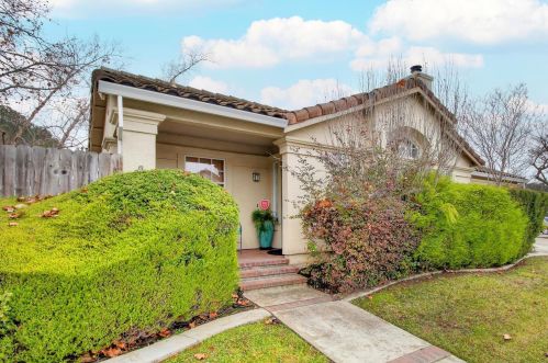 9152 Echo Ridge Ct, Elk Grove, CA 95624-1496