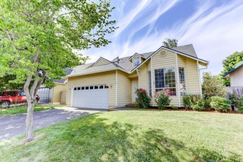 21200 Cannes Dr, Portland, OR 97229-1023