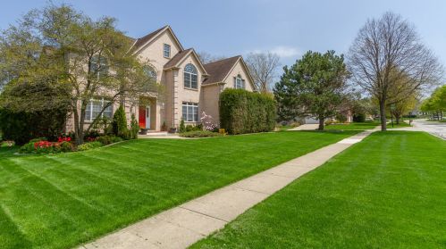 621 Ridgelawn Trl, Batavia, IL 60510-8303