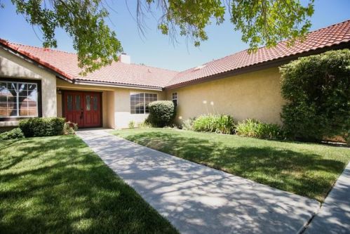 220 Shenandoah Ave, Ridgecrest, CA 93555-7673