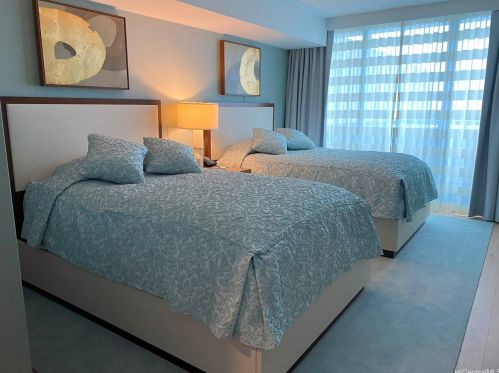 2139 Kuhio Ave, Honolulu HI  96815-2378 exterior