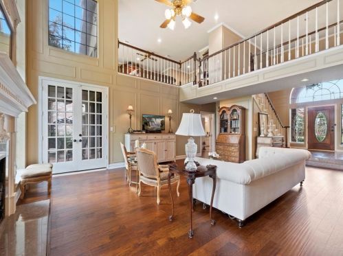 2202 Country Crk Way, Richmond TX 77406-6611 exterior