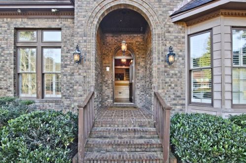 1073 Jimson Cir, Conyers GA  30013-2042 exterior