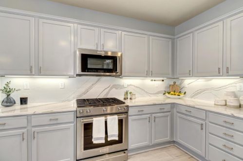 7417 Netherbury Ct, Elk Grove CA  95757-5147 exterior