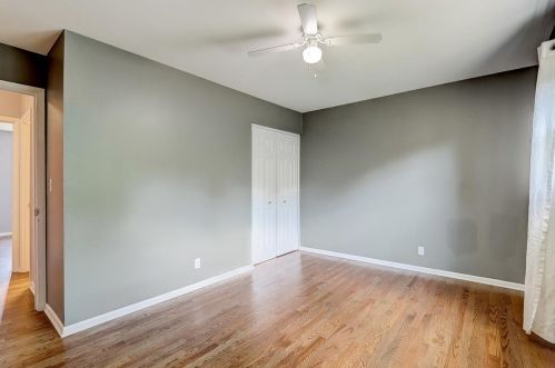 151 Camelot Way, Lemont IL  60440-2084 exterior