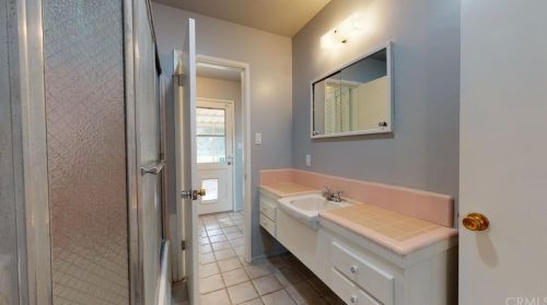 132 Broadbent Dr, Riverside CA  92507-4809 exterior