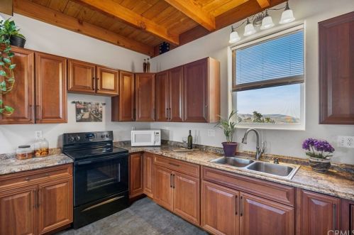 1559 Heather Ln, Riverside CA exterior