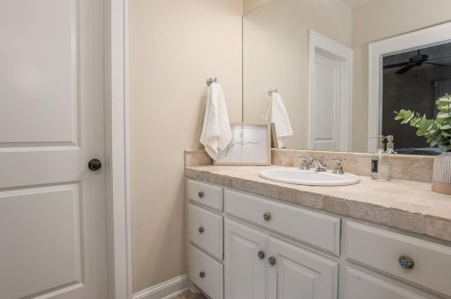 2808 River Brook Ct, Fort Worth TX  76116-0930 exterior