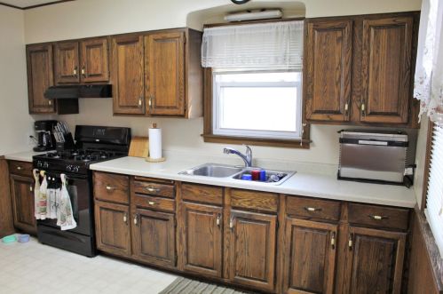 423 Lake Ave, Paynesville, MN 56362-1711