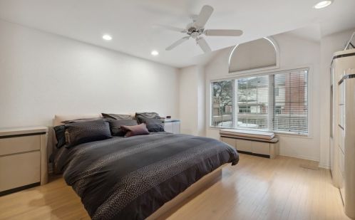 900 Fountain View Dr, Bannockburn IL  60015-4847 exterior